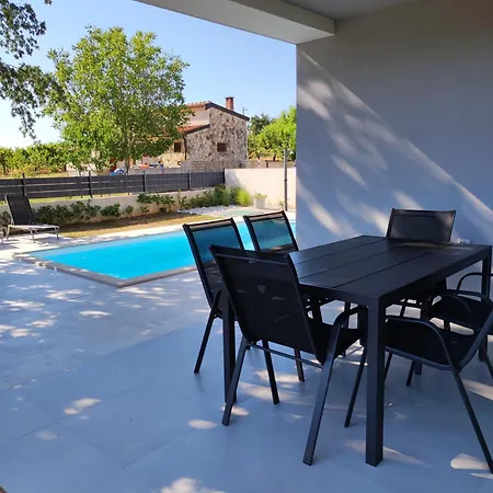 Barbara Villa Porec
