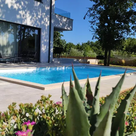 Barbara Villa Porec