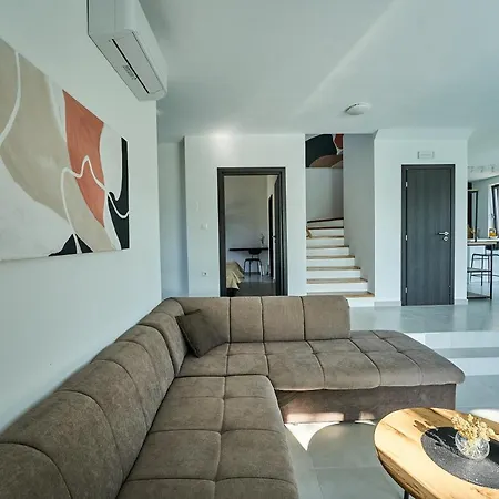 Barbara 빌라 포레치